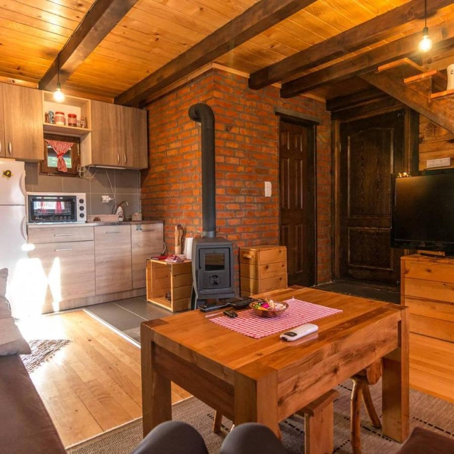 Brvnara Na Bregu Villa บายินา บาชตา ภายนอก รูปภาพ
