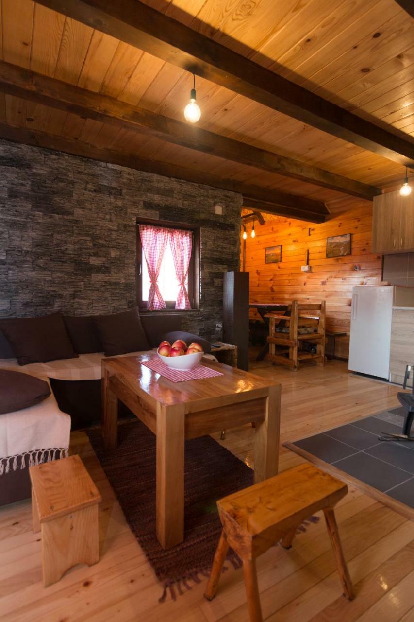 Brvnara Na Bregu Villa บายินา บาชตา ภายนอก รูปภาพ
